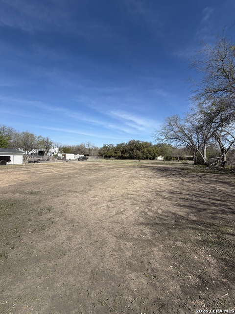 Image 2 of 3 For 1555 Villaret W