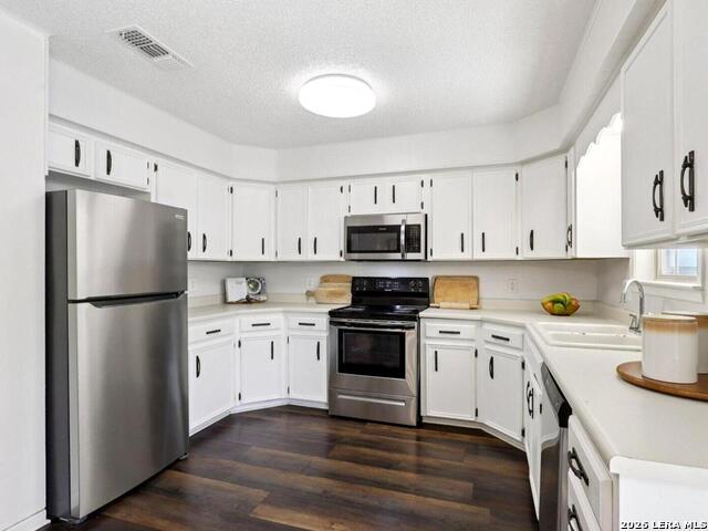 Image 14 of 51 For 127 Cedar Tree Ln