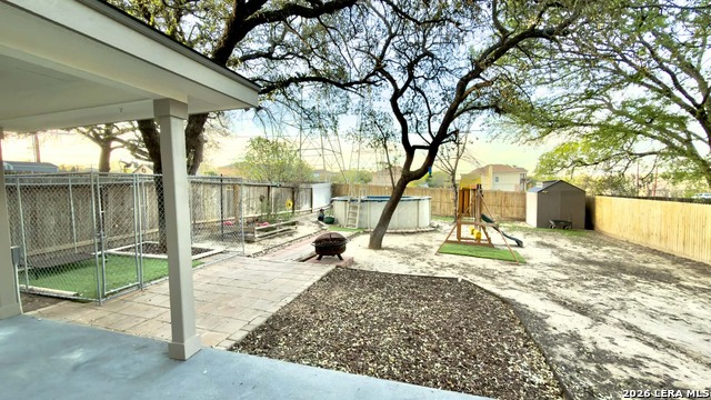 Image 25 of 29 For 10815 Bearwolf Bay