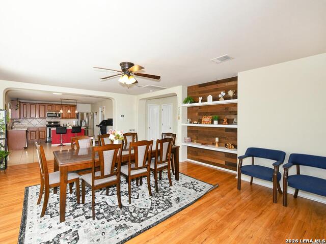 Image 7 of 24 For 9842 Magnolia