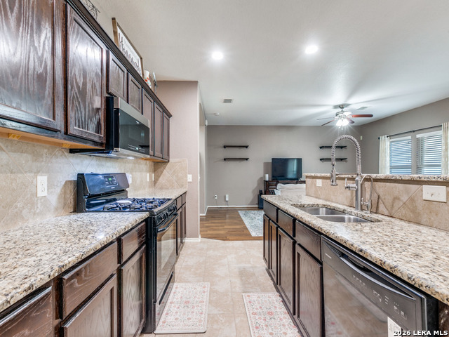 Image 10 of 24 For 435 Unicorn Ranch