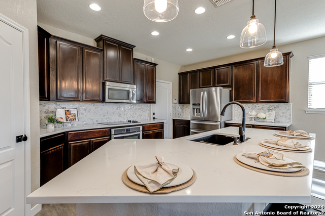 Image 12 of 36 For 7615 Cherished Bend