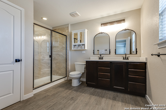 Image 26 of 36 For 7615 Cherished Bend