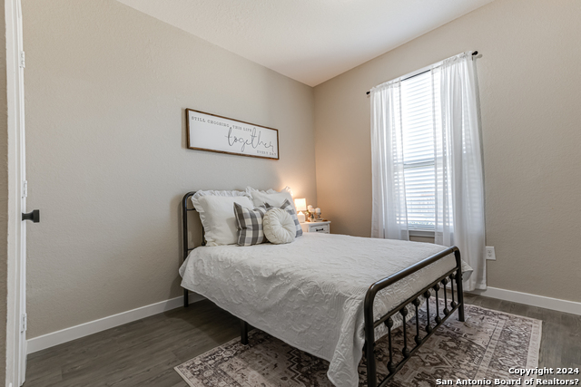 Image 6 of 36 For 7615 Cherished Bend