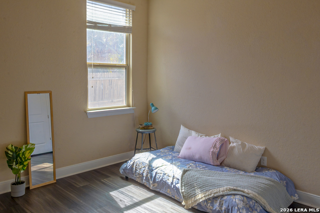 Image 14 of 29 For 813 Sussex  