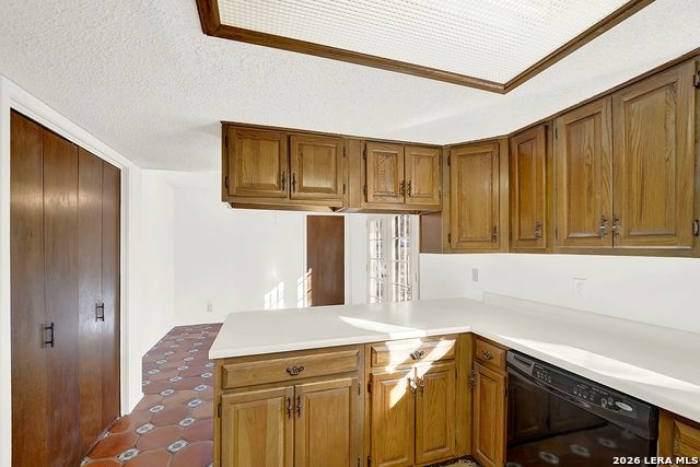 Image 16 of 33 For 8542 Timberbriar St