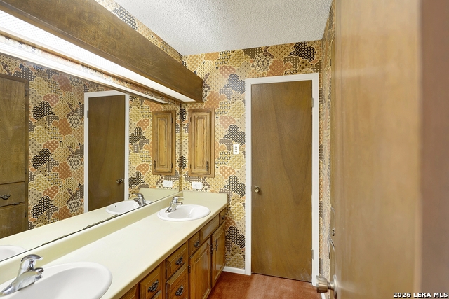 Image 20 of 33 For 8542 Timberbriar St