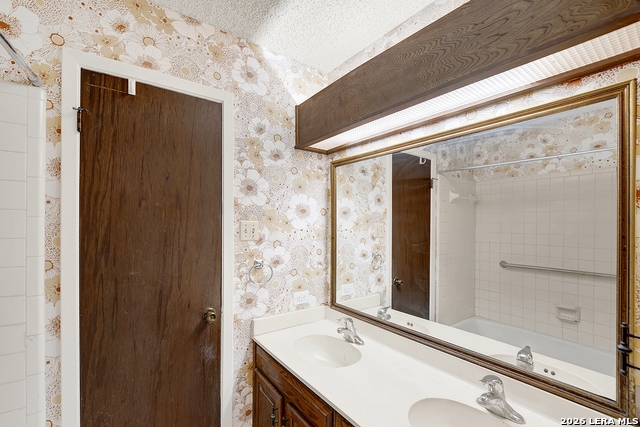 Image 23 of 33 For 8542 Timberbriar St