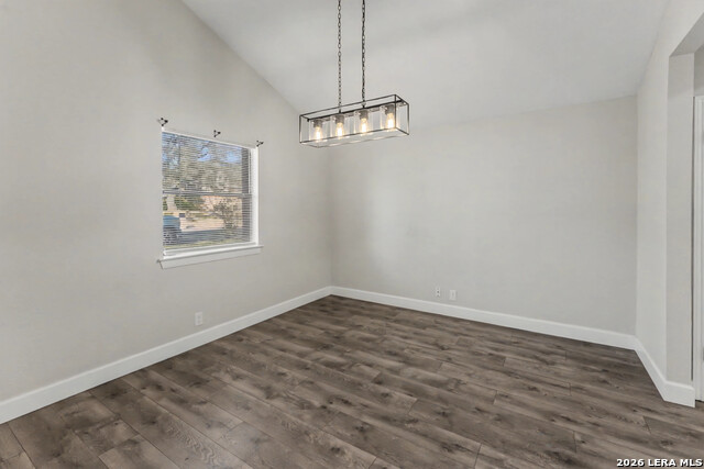 Image 4 of 37 For 5934 Spring Valley