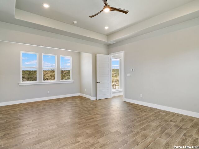 Image 30 of 57 For 250 Pr 2775  