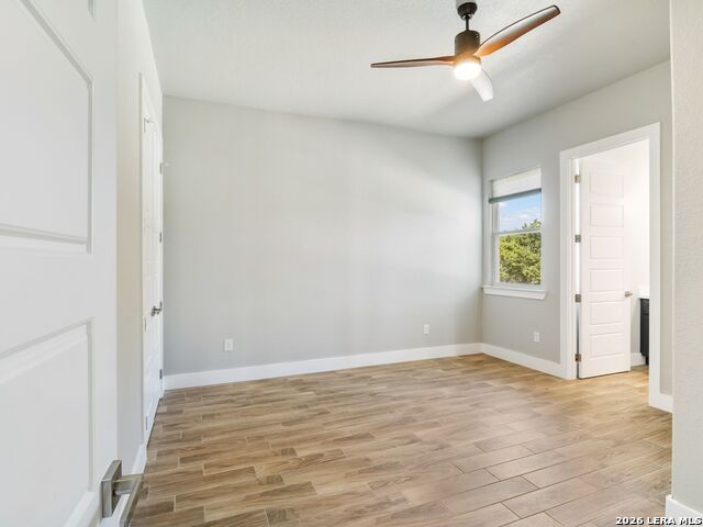 Image 37 of 57 For 250 Pr 2775  