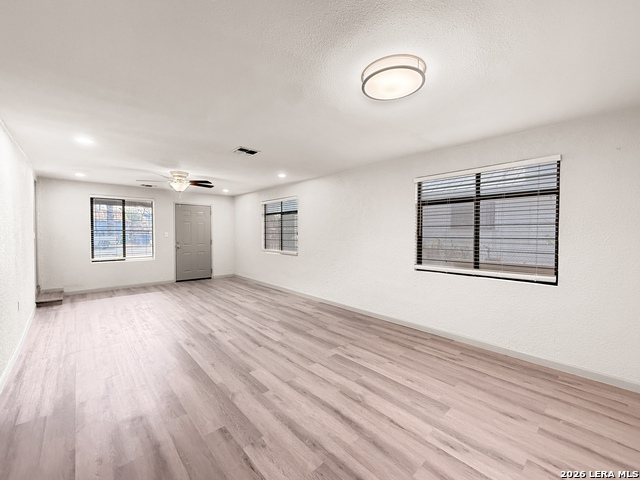 Image 2 of 14 For 613 Chupaderas N