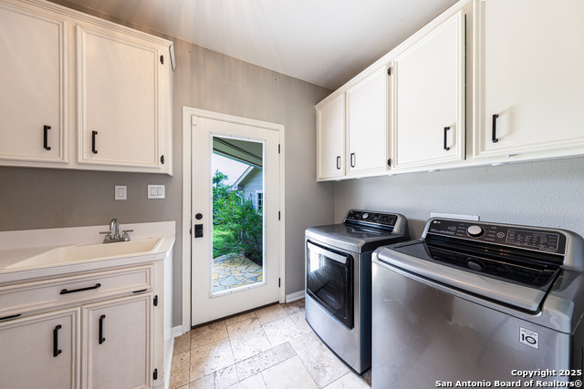 Image 22 of 49 For 7046 Devonshire