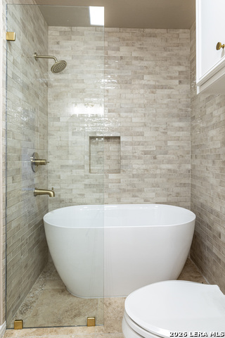 Image 32 of 49 For 7046 Devonshire