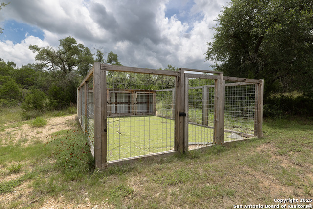 Image 41 of 49 For 7046 Devonshire