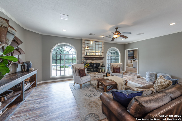 Image 9 of 49 For 7046 Devonshire