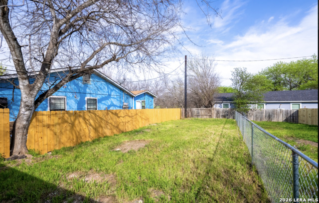 Image 20 of 22 For 818 Hampton  