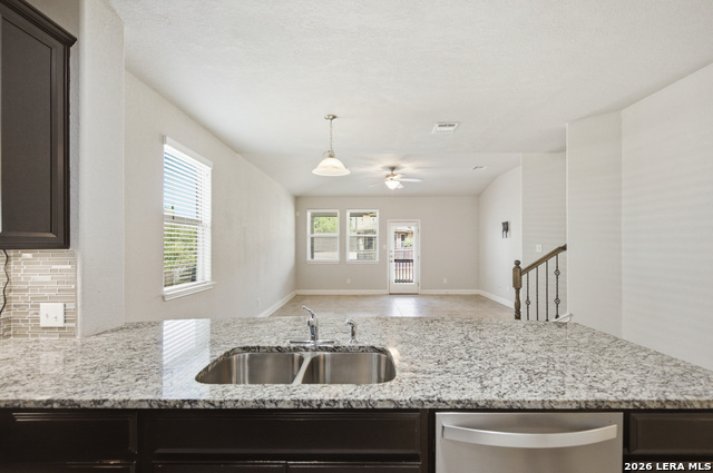 Image 20 of 41 For 11319 Decidedly