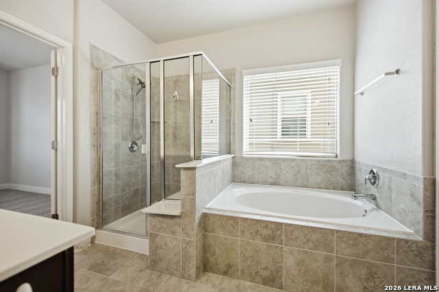 Image 9 of 41 For 11319 Decidedly