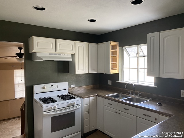 Image 6 of 16 For 224 Marquette Dr