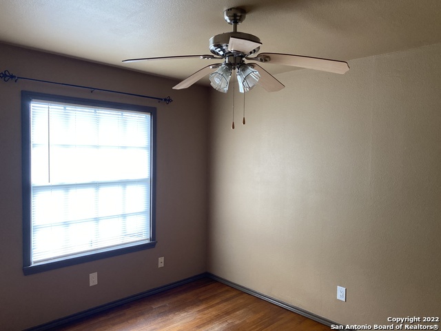 Image 9 of 16 For 224 Marquette Dr