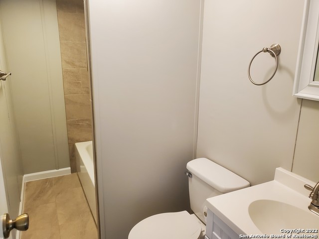 Image 15 of 26 For 22731 Hickory Shadow