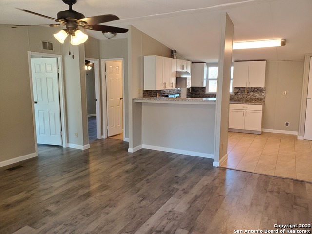 Image 4 of 26 For 22731 Hickory Shadow