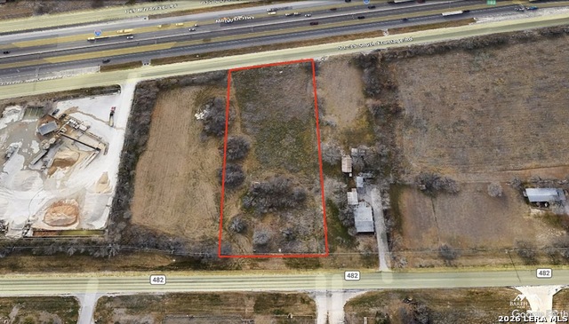 Listing photo id 0 for 3939 Fm 482  