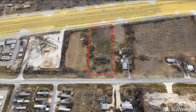 Listing photo id 2 for 3939 Fm 482  