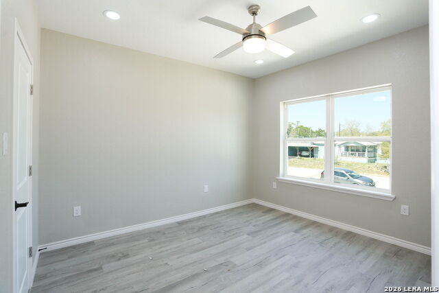 Image 11 of 31 For 656 Canyon Circle