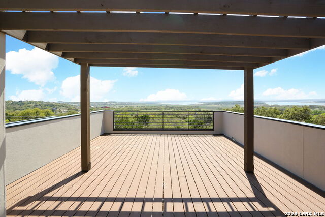 Image 18 of 31 For 656 Canyon Circle