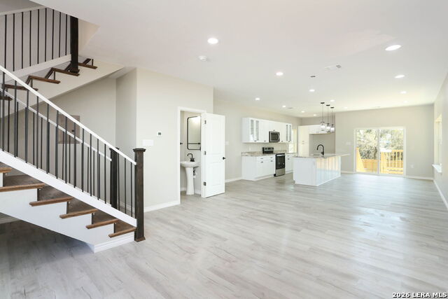 Image 3 of 31 For 656 Canyon Circle