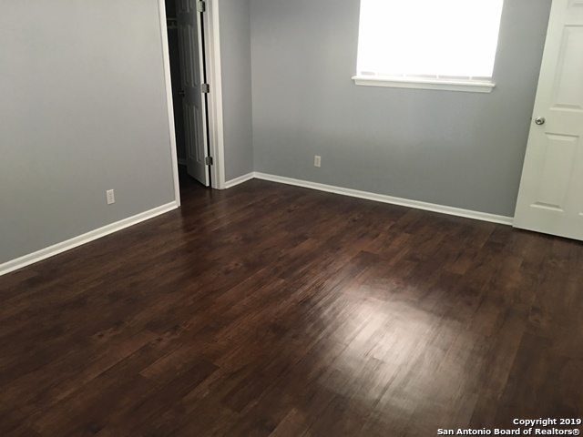 Image 4 of 23 For 4110 First View