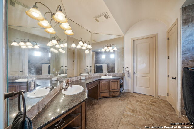 Listing photo id 15 for 438 County Road 367