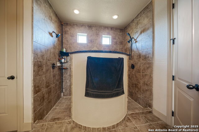 Listing photo id 16 for 438 County Road 367