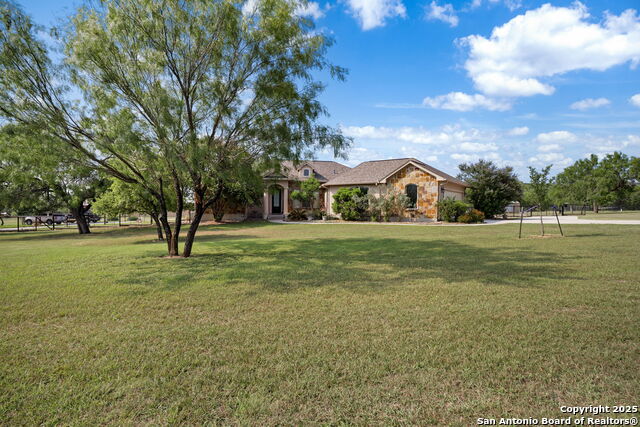 Listing photo id 0 for 438 County Road 367