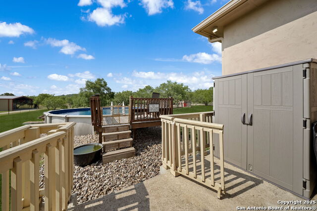 Listing photo id 27 for 438 County Road 367