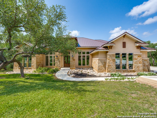 Listing photo id 33 for 1556 Canyon Lake Drive