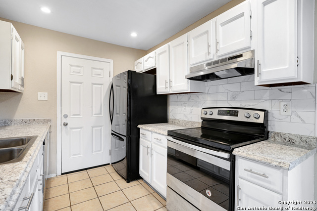 Image 13 of 27 For 7224 Spring Flower