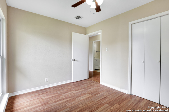 Image 23 of 27 For 7224 Spring Flower