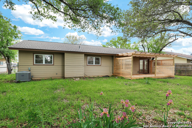 Image 27 of 27 For 7224 Spring Flower