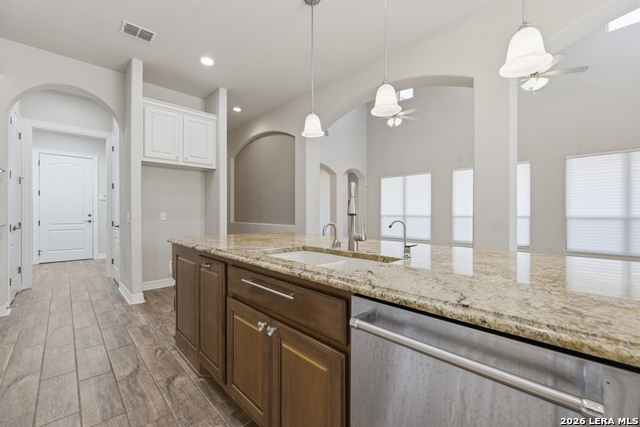 Image 11 of 38 For 22714 Reposo