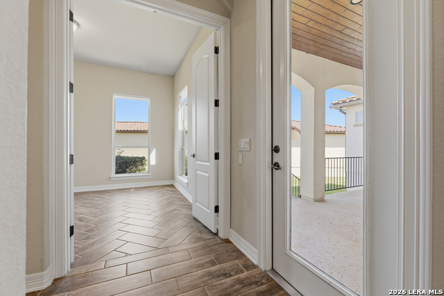 Image 19 of 38 For 22714 Reposo