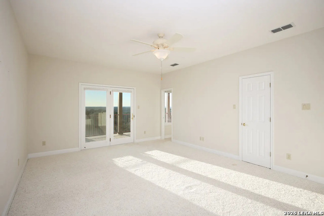 Listing photo id 9 for 1141 Currie Road