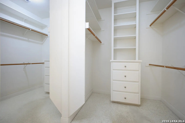 Listing photo id 22 for 1141 Currie Road