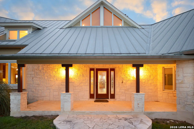 Listing photo id 1 for 1141 Currie Road