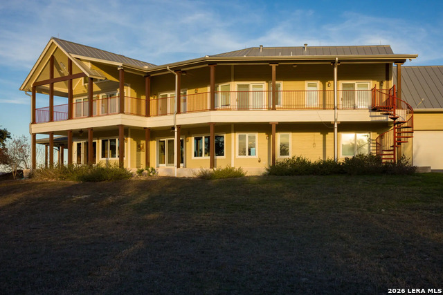 Listing photo id 47 for 1141 Currie Road