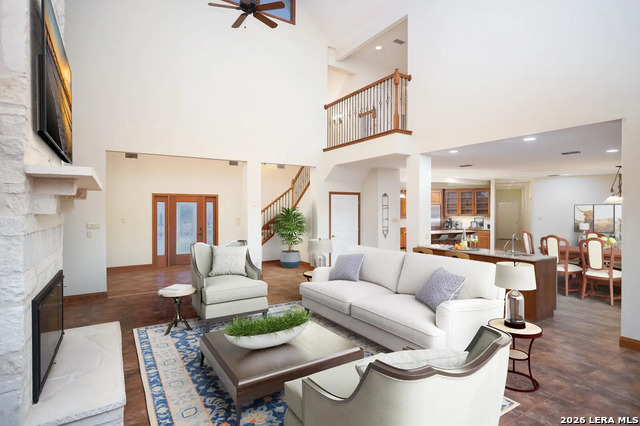 Listing photo id 4 for 1141 Currie Road