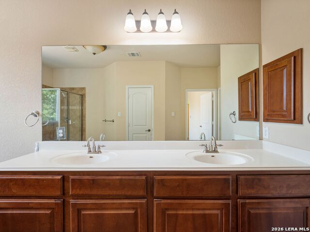 Image 22 of 46 For 2747 Trinity View