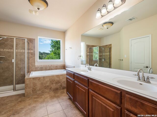 Image 23 of 46 For 2747 Trinity View